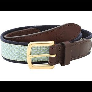 Vineyard Vines whale canvas club belt